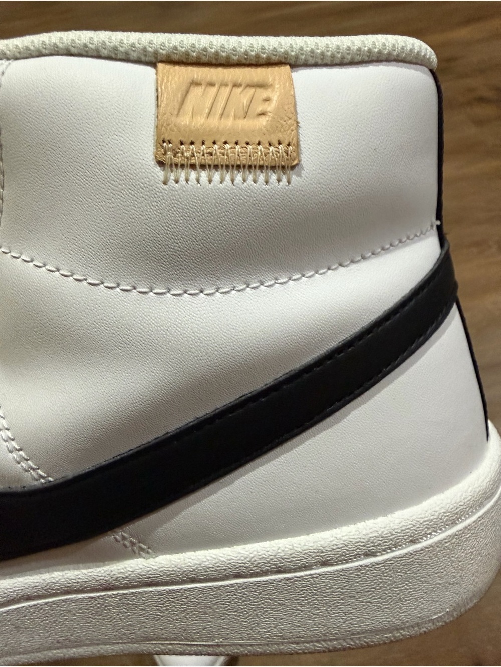 Nike Men's Court Royale 2 Mid High Top Casual Sneakers White Size 10 - Picture 8 of 12